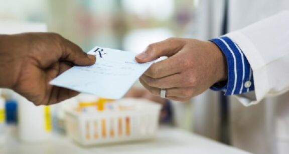 Pharmaciens : des nouveaut&eacute;s pour v&eacute;rifier et signaler une fausse ordonnance