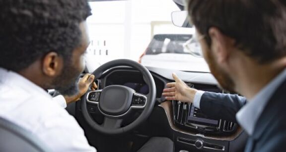 Certification inexacte du kilom&eacute;trage par le vendeur professionnel d’un v&eacute;hicule