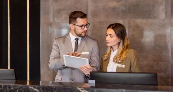 3 &eacute;tablissements sur 4 de l’h&ocirc;tellerie-restauration utilisent l’IA