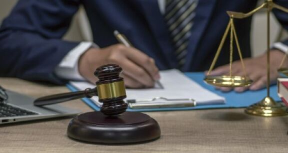 Commissaires de justice : pr&eacute;cisions sur la nouvelle proc&eacute;dure de saisie des r&eacute;mun&eacute;rations