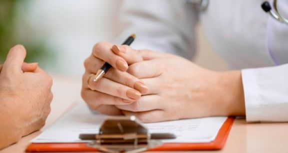 Visite m&eacute;dicale d’embauche : elle n’est plus syst&eacute;matique !