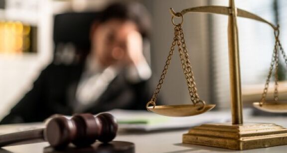 Avocats : aide juridictionnelle en cas de repr&eacute;sentation de plusieurs personnes