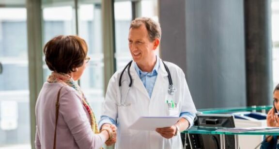 Professionnels de sant&eacute; : une loi pour renforcer leur s&eacute;curit&eacute;