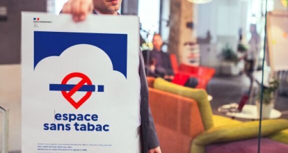 Interdiction de fumer sur le lieu de travail : vos affiches sont-elles &agrave; jour ?