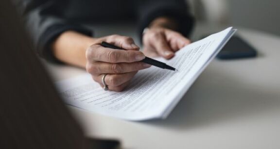Documents de fin de contrat : attention &agrave; leur remise tardive !