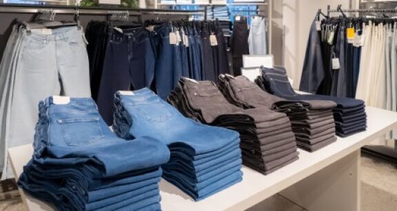 Les ventes de v&ecirc;tements poursuivent leur repli en septembre
