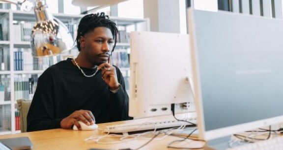 Le lieu de travail pr&eacute;vu dans le contrat peut-il &ecirc;tre modifi&eacute; ?