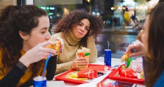 La G&eacute;n&eacute;ration Z au chevet de la restauration