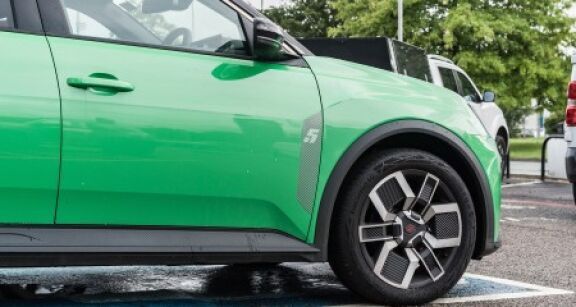 Renault Group et Ford nouent un partenariat strat&eacute;gique majeur