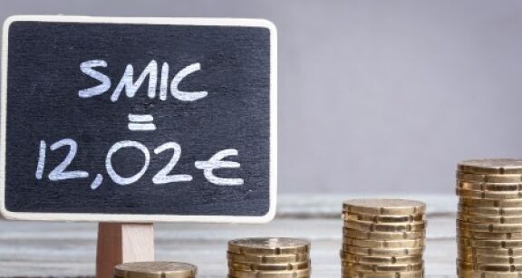 Le Smic horaire &agrave; 12,02 € en 2026