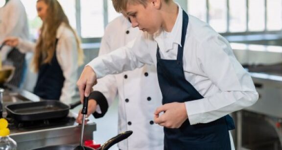Contrat d’apprentissage : quelle aide financi&egrave;re pour les employeurs en 2026 ?