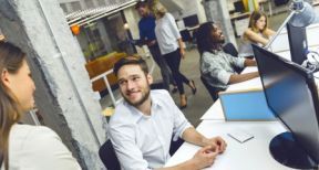 Faits religieux en entreprise : un guide pour tenter d’y voir clair