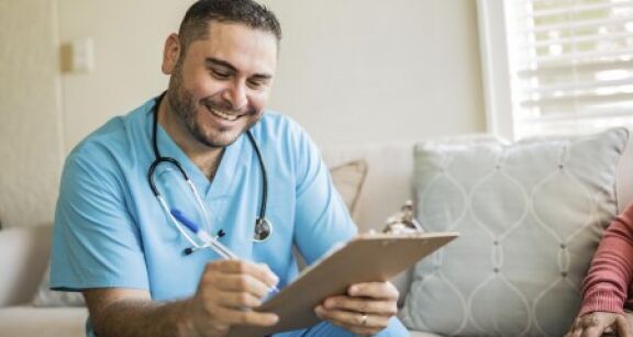Infirmiers : parution du d&eacute;cret pour l’autonomie des praticiens