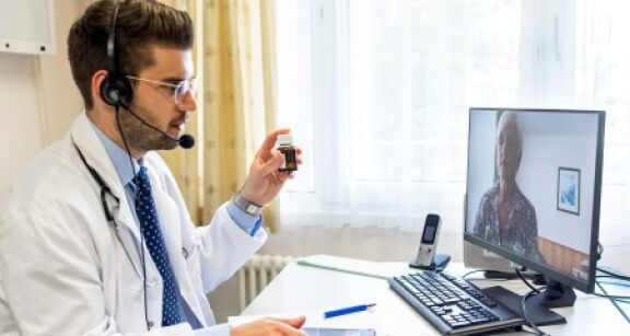 T&eacute;l&eacute;consultations : le gouvernement l&acirc;che du lest