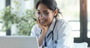 Téléconsultations : une réponse aux déserts médicaux ?