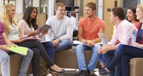 Quels mineurs peuvent cr&eacute;er et administrer une association ?