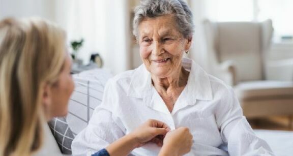 Aide à domicile : exonération des cotisations sociales patronales