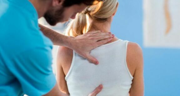 Masseurs-kinésithérapeutes : mise au point sur le statut d’« aide-kinésithérapeute »