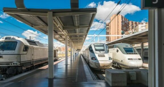 La Commission européenne veut faciliter les voyages en train