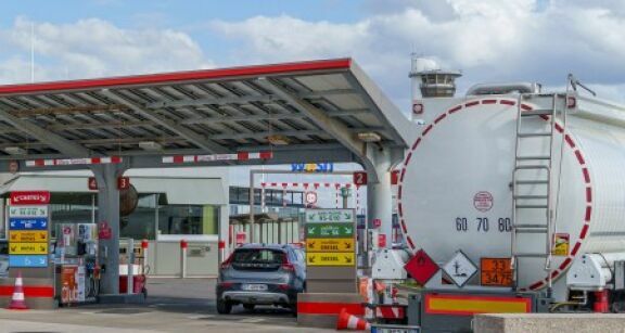 Prix des carburants : le point sur les aides aux entreprises et aux « grands rouleurs »
