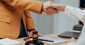 Administrateurs judiciaires : perception des honoraires en cas d’exercice en société