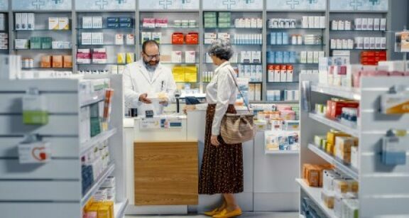 Pharmacies : 7 enseignes franchissent le cap du milliard d’euros