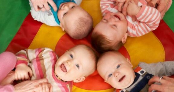 Social : établissements et services accueillant des jeunes enfants