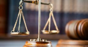 Suspension de la clause résolutoire d’un bail commercial pour non-paiement du loyer