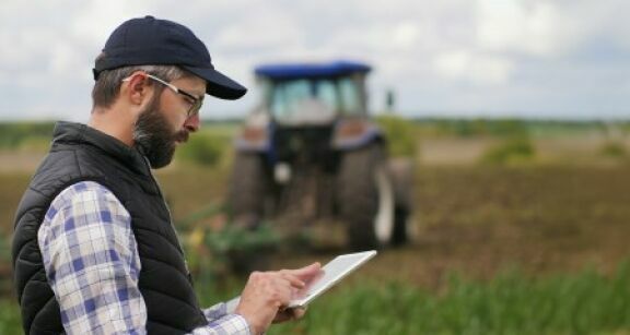 Exploitants agricoles : quand demander l’aide à l’achat de GNR ?