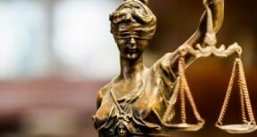 Commissaires de justice : validation de l’activité d’intermédiaire immobilier