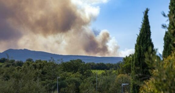 Activité partielle et incendies : une aide exceptionnelle pour les entreprises sinistrées