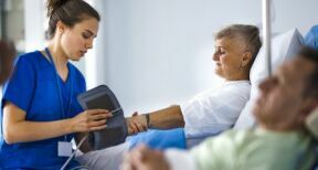 Infirmiers : conclusions de la mission flash sur les IPA