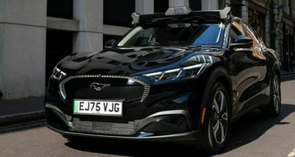 Uber lance ses robotaxis à Londres… avec un humain à bord