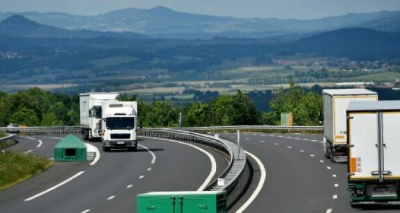 Le transport routier dénonce son exclusion des aides au carburant