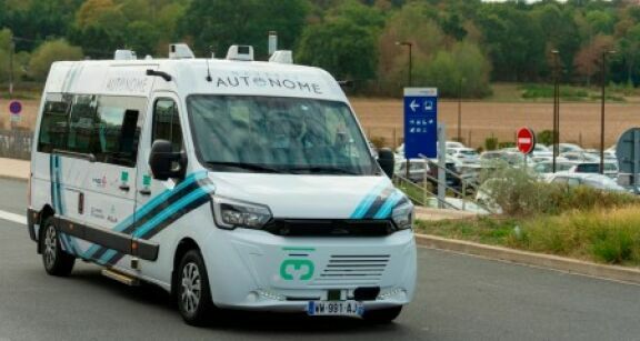 Une navette autonome testée sur l’autoroute A10, une première mondiale