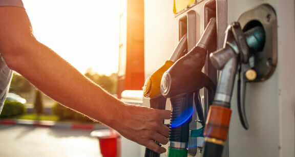 Prime carburant : le plafond d'exon&eacute;ration sociale est port&eacute; &agrave; 1 000&euro; en 2026