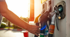 Prime carburant : le plafond d'exon&eacute;ration sociale est port&eacute; &agrave; 1 000&euro; en 2026