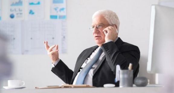 Des honoraires per&ccedil;us par un professionnel lib&eacute;ral &agrave; la retraite peuvent-ils b&eacute;n&eacute;ficier du quotient ?