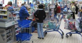 Pr&egrave;s d’un Fran&ccedil;ais sur trois a d&eacute;j&agrave; fait ses courses alimentaires en ligne