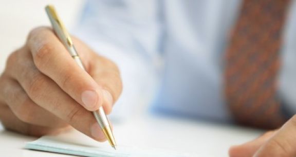 Imp&ocirc;t sur la fortune immobili&egrave;re : la r&eacute;duction d’imp&ocirc;t pour les dons est maintenue