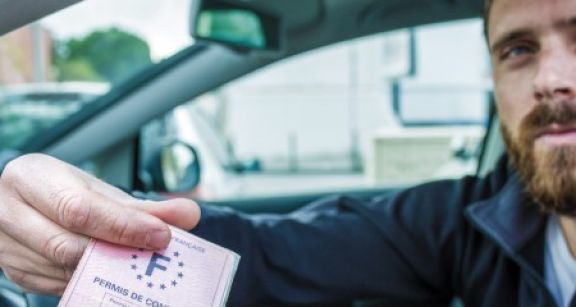 Suspension du permis de conduire et non-ex&eacute;cution du pr&eacute;avis
