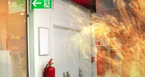 Votre local a &eacute;t&eacute; d&eacute;truit lors d’un incendie : quelles sont les obligations de votre bailleur ?
