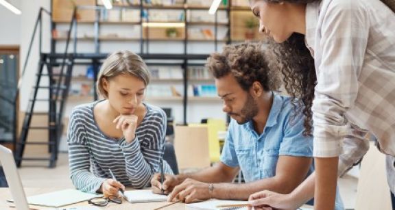 Jeun’Est : un nouveau dispositif pour soutenir les jeunes porteurs de projets