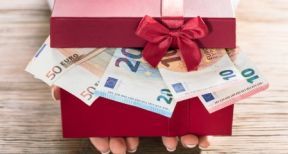 Des donateurs moins nombreux mais plus g&eacute;n&eacute;reux