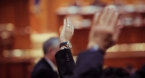 Exclusion d’une soci&eacute;t&eacute; : quand le vote de l’associ&eacute; concern&eacute; n’est pas comptabilis&eacute; !