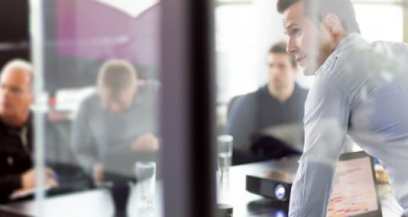 Consultez les repr&eacute;sentants du personnel sur la formation avant le 1 octobre prochain !