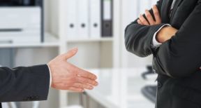 Responsabilit&eacute; d’une association en cas de rupture d’une relation commerciale
