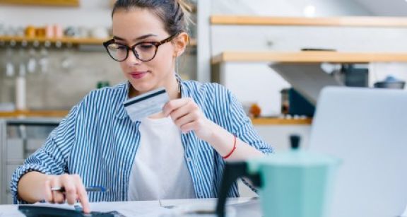 Comment r&eacute;gler vos cotisations sociales aupr&egrave;s de la Cipav ?