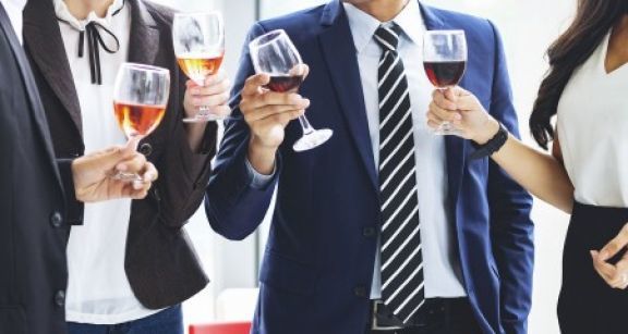 Quand la « tol&eacute;rance z&eacute;ro alcool » s’invite dans le r&egrave;glement int&eacute;rieur