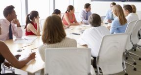 Bient&ocirc;t des commissions paritaires pour repr&eacute;senter 4,6 millions de salari&eacute;s
